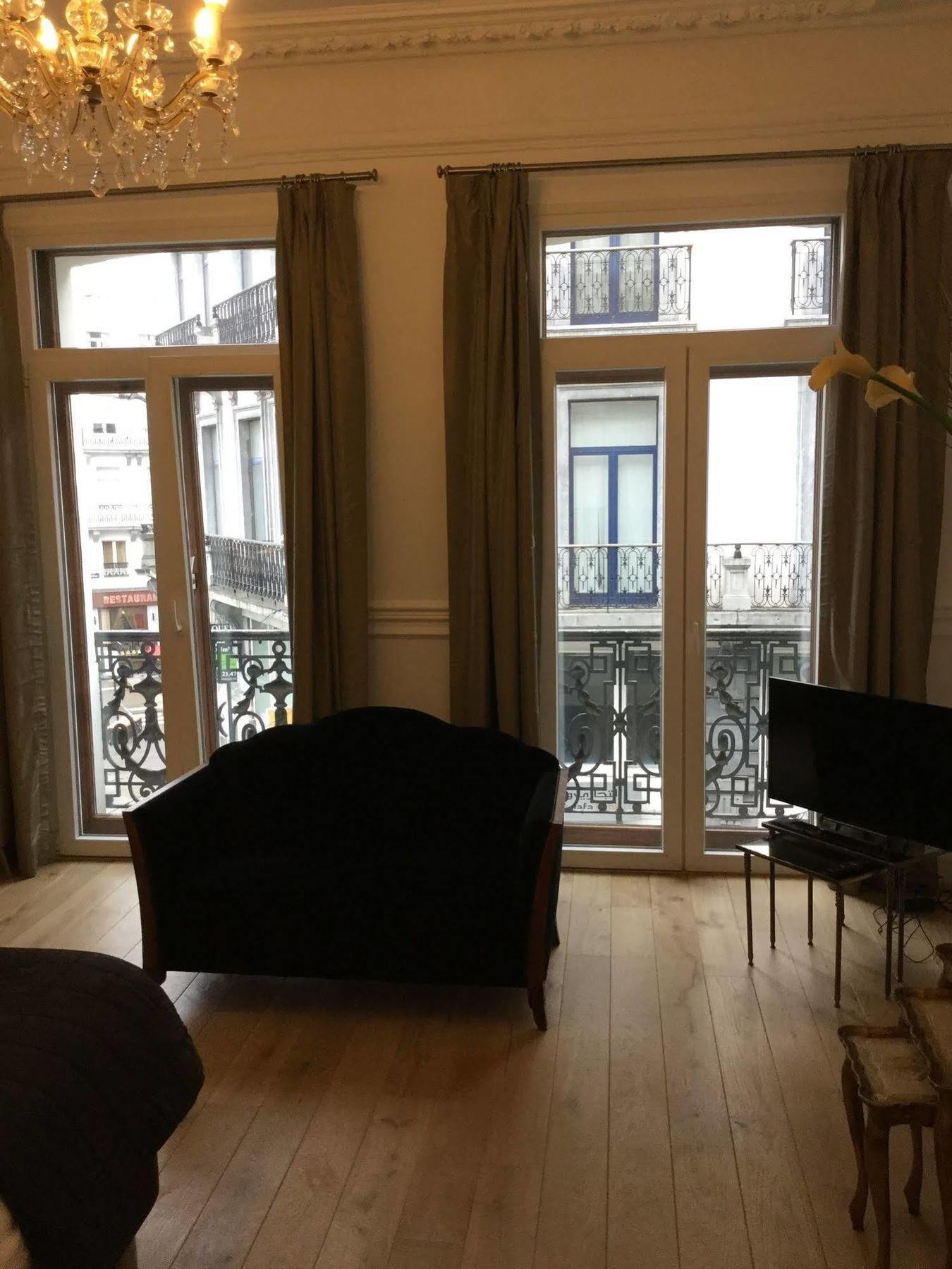 B&B Downtown Bxl Bruselas Exterior foto